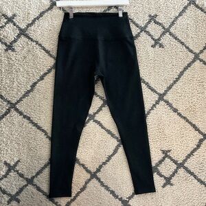 Beyond Yoga Woman’s Black Leggings